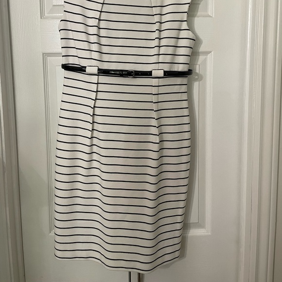 Calvin Klein pencil dress with belt size 8 - Picture 3 of 3